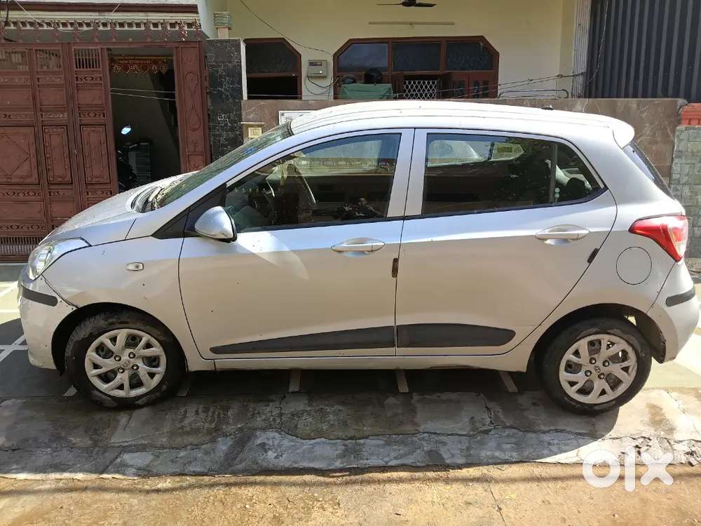 Hyundai Grand I10 2017 Petrol Well Maintained