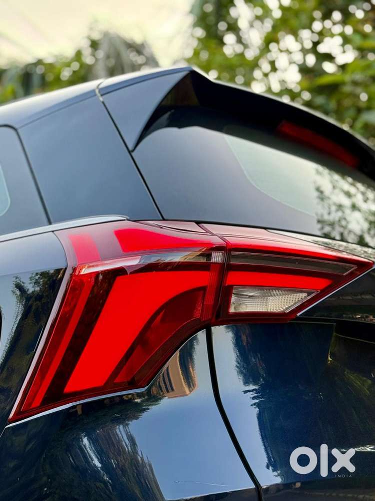 Mahindra Xuv700 2.2 Ax 7 Diesel At Luxury Pack Str, 2022, Diesel