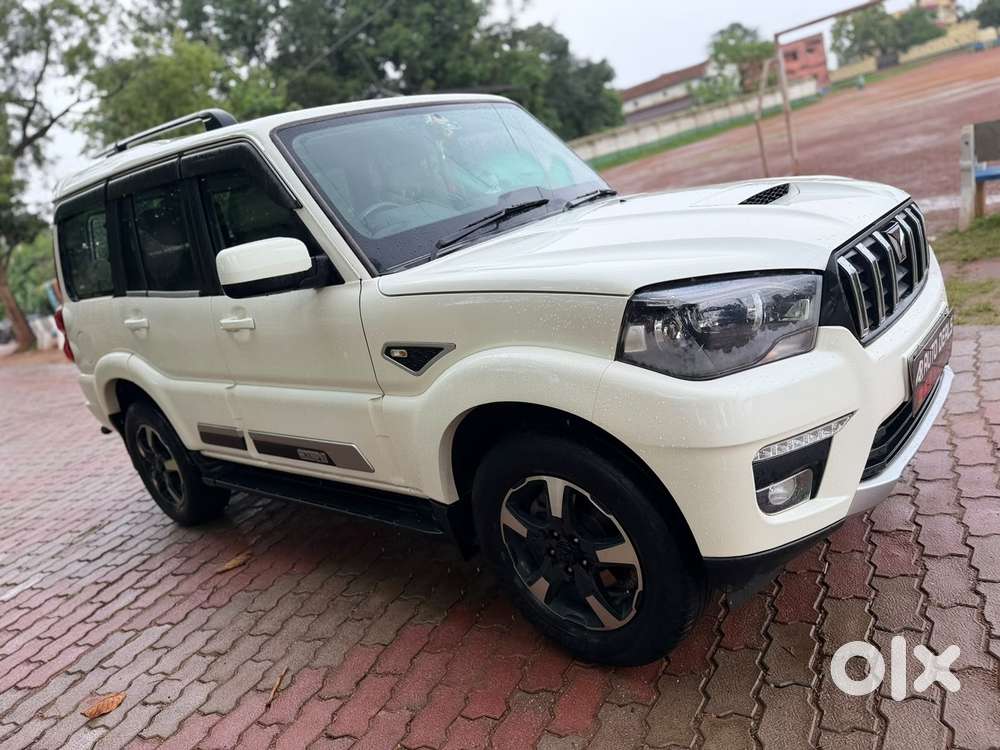 Mahindra Scorpio Classic 2.2 S 11 Mt 7 Str, 2023, Diesel