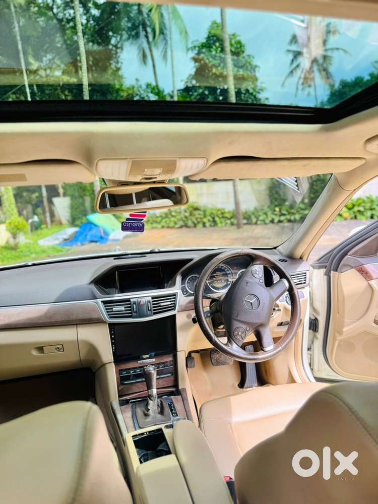 Mercedes-benz E-class 2012