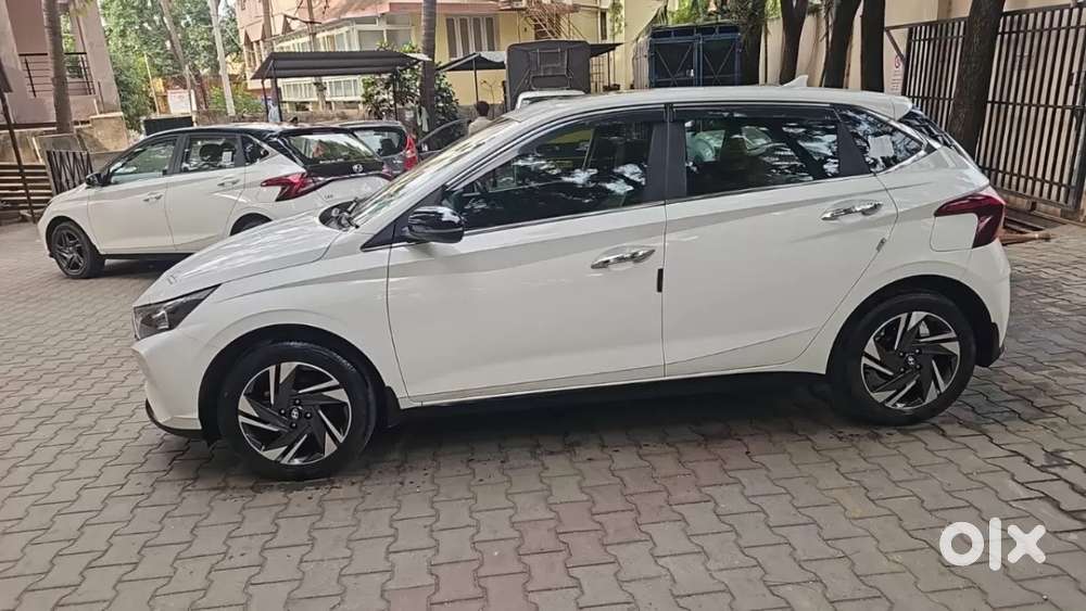 Hyundai I20 Asta (o) 1.2 Ivt, 2022, Petrol