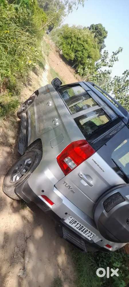 Mahindra Tuv 300 2018 Diesel Well Maintained