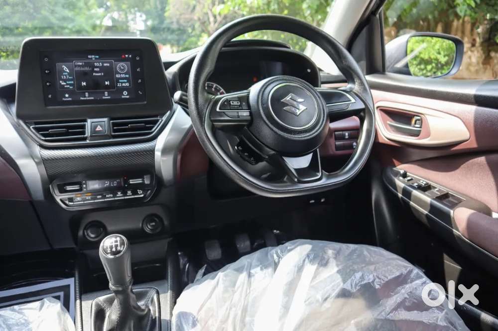 Maruti Suzuki Fronx Delta Plus 1.2l Mt, 2025, Petrol