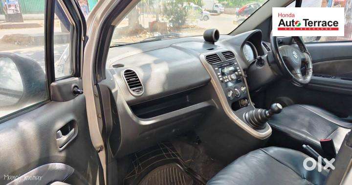 Maruti Suzuki Ritz Vxi, 2012, Petrol