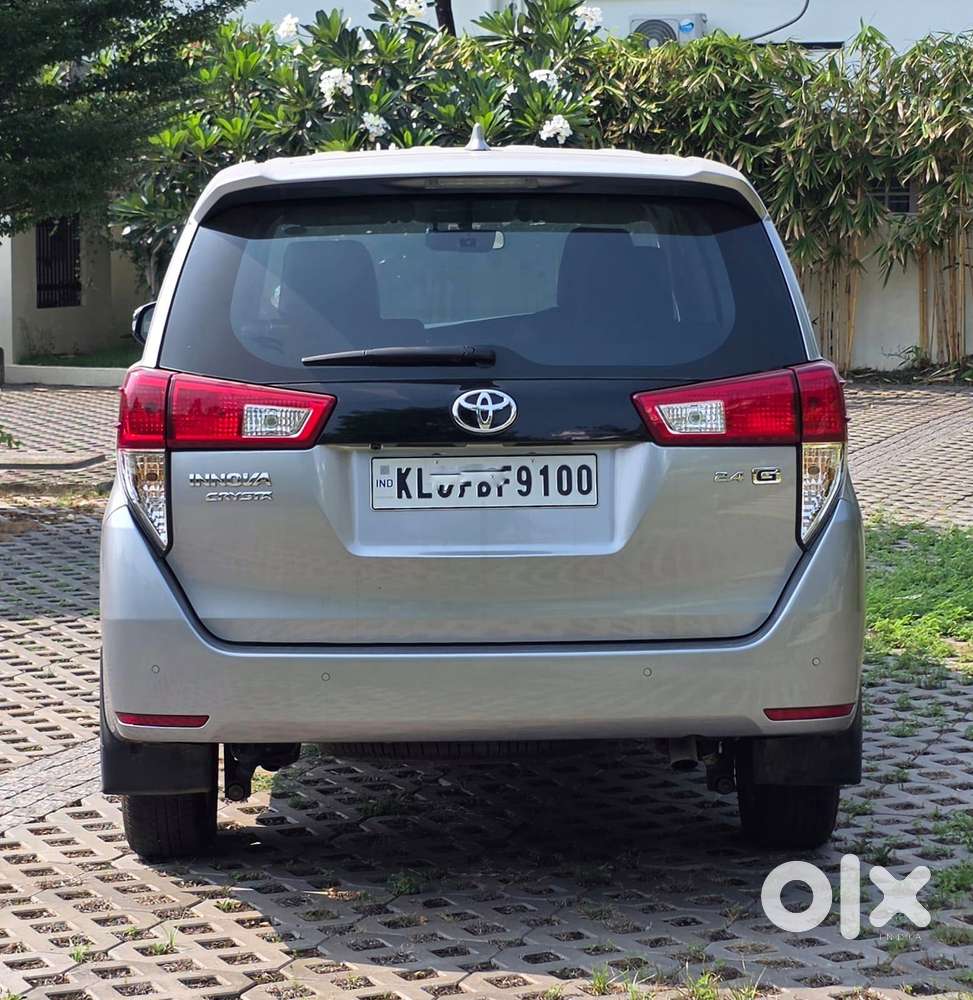 Toyota Innova Crysta 2.4 G Plus Mt 7 Str, 2025, Diesel