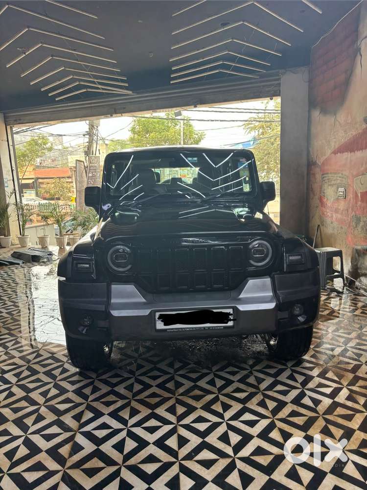 Mahindra Thar Roxx 2025