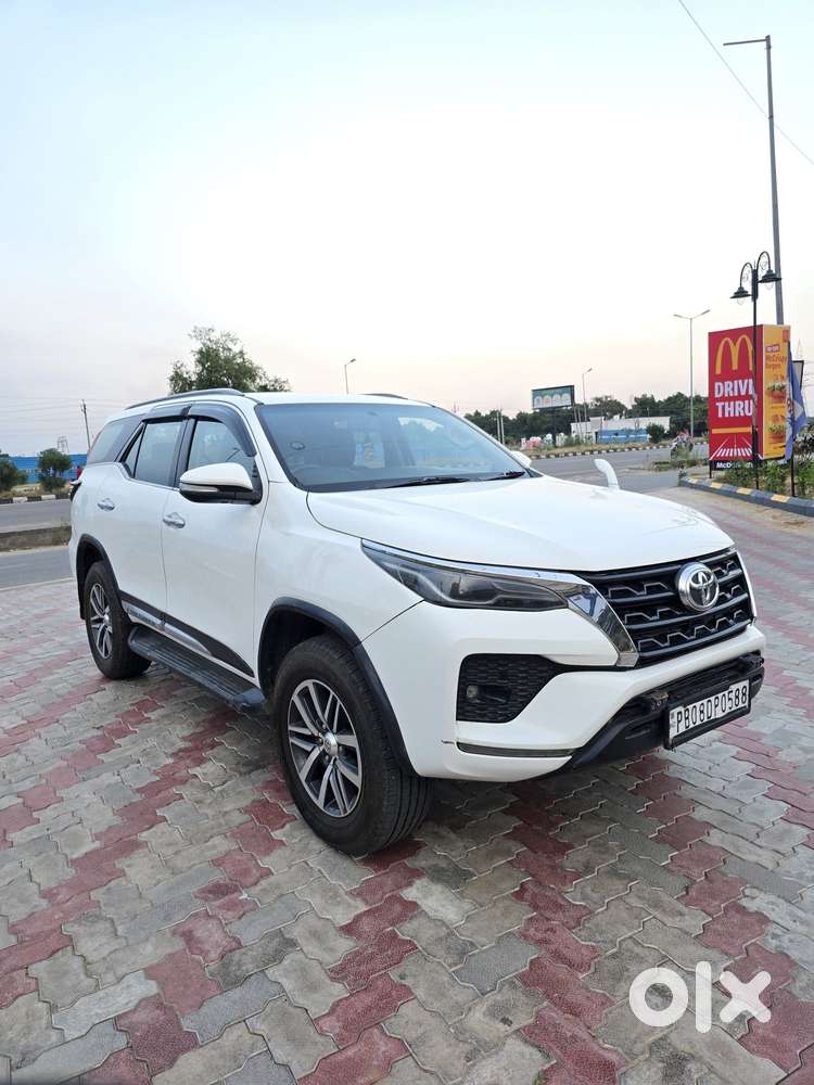 Toyota Fortuner 4x4 At 2.8 Diesel, 2017, Diesel