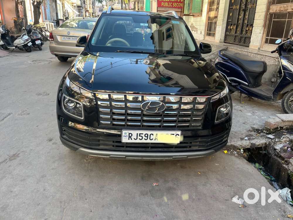 Hyundai Venue S (o) 1.2 Petrol Knight Edition, 2024, Petrol