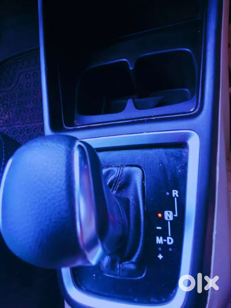 Maruti Suzuki Dzire Cng / Amt / Petrol