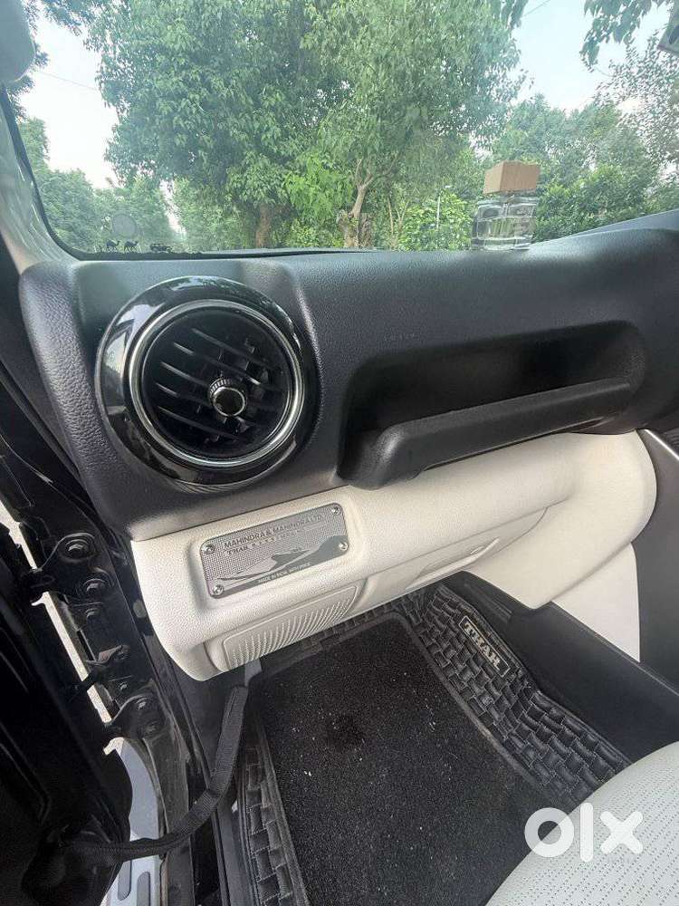 Mahindra Thar Roxx Mx5 Petrol At 2wd, 2025, Petrol