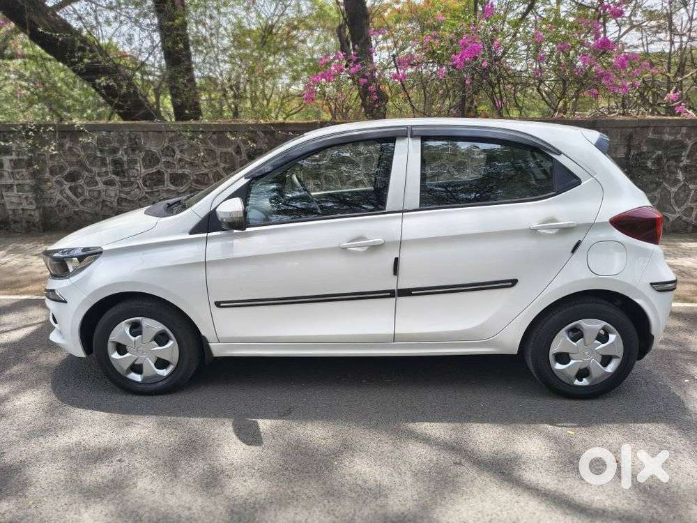 Tata Tiago 1.2 Revotron Xt (o), 2021, Petrol