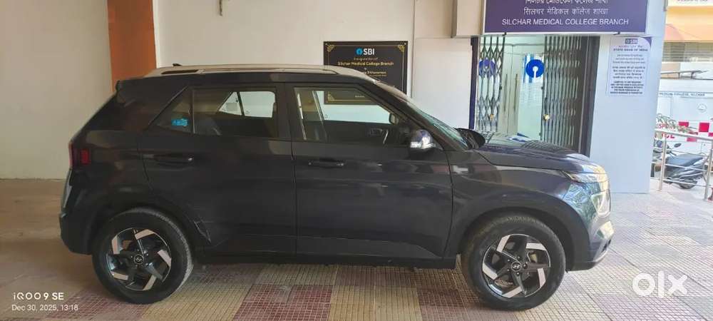 Hyundai Venue 2019 Petrol Well Maintained