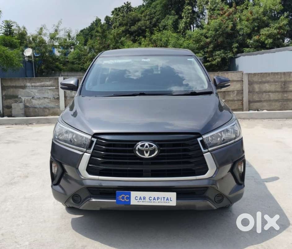 Toyota Innova Crysta 2.4 G Mt 8s, 2022, Diesel