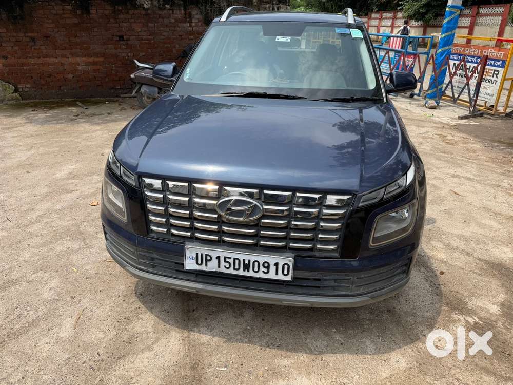 Hyundai Venue Petrol 2022