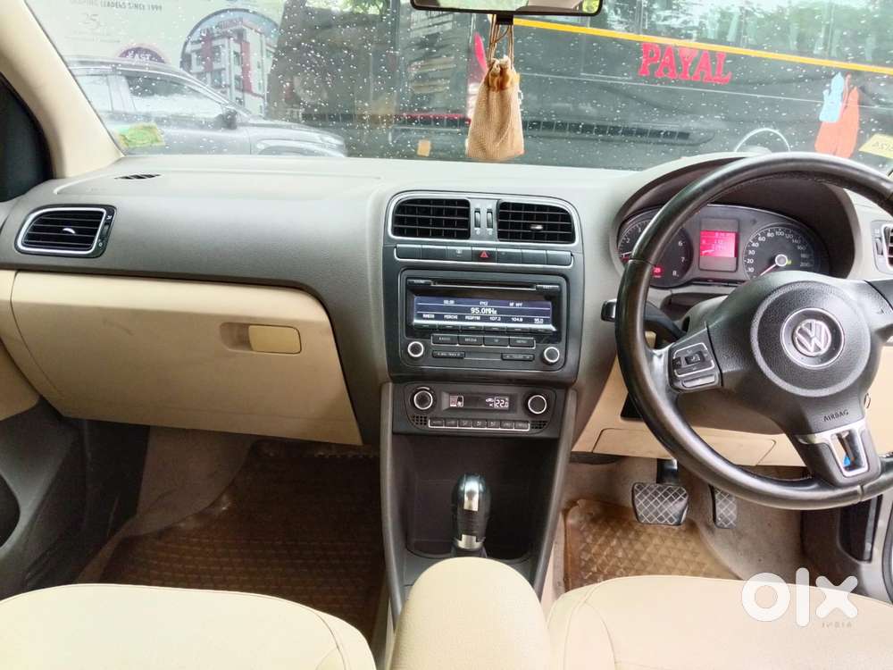 Volkswagen Vento Petrol Highline, 2013, Petrol
