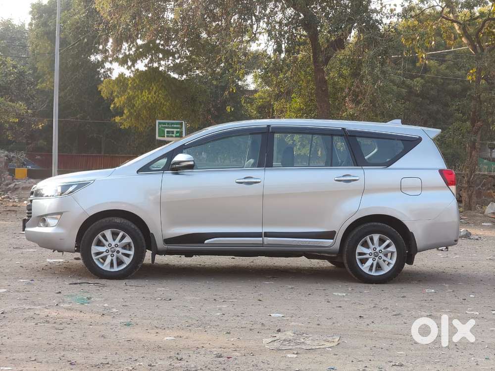 Toyota Innova Crysta 2.4 G Mt, 2017, Diesel