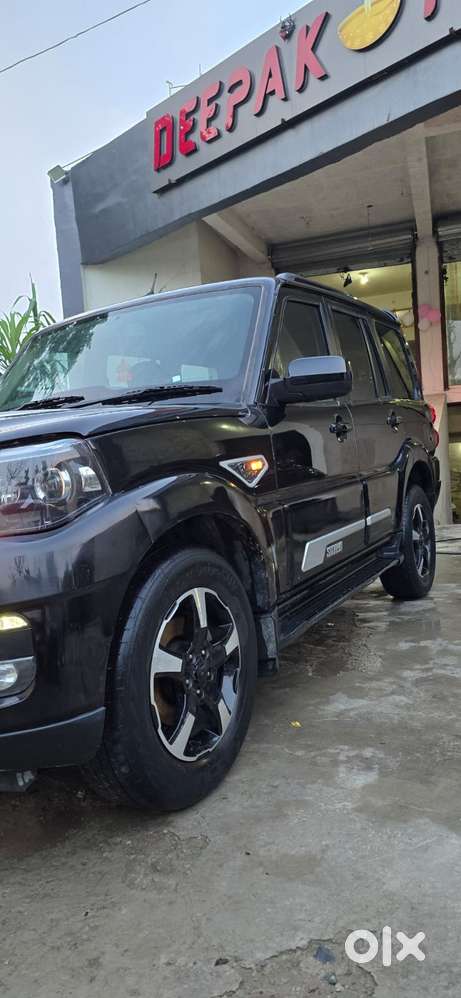 Mahindra Scorpio Classic 2.2 S 11 Mt 7 Cc, 2023, Diesel