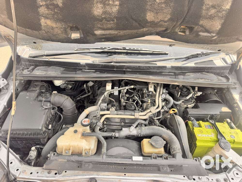 Toyota Innova Crysta 2.4 V 8 Str, 2017, Diesel