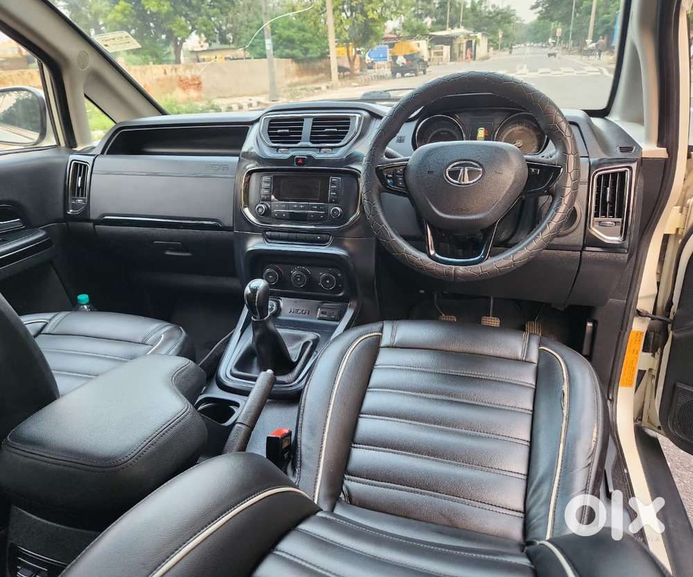 Tata Hexa 2.2 Xe 4x2 7 Str, 2017, Diesel