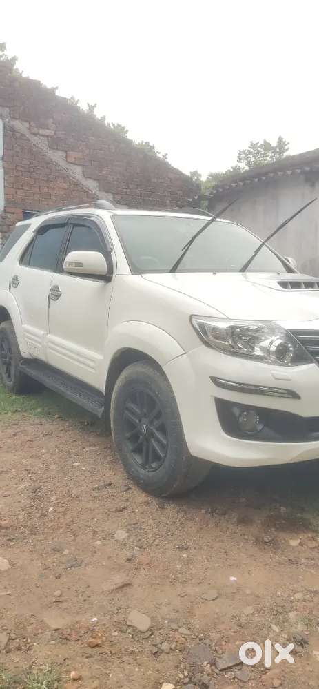 Toyota Fortuner 2013 Diesel 96000 Km Driven
