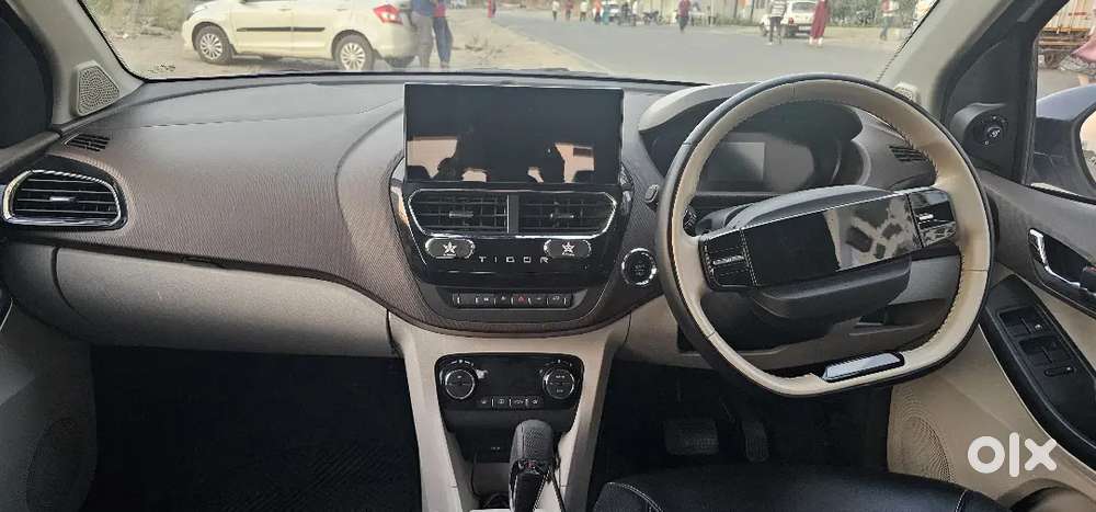 Tata Tigor Top Model 2025 Amt Cng & Hybrids 17000 Km Driven