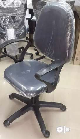 Used chair deals olx