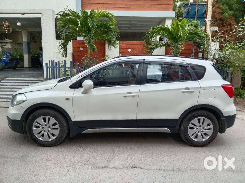Maruti Suzuki S-cross Ddis 200 Zeta, 2015, Diesel