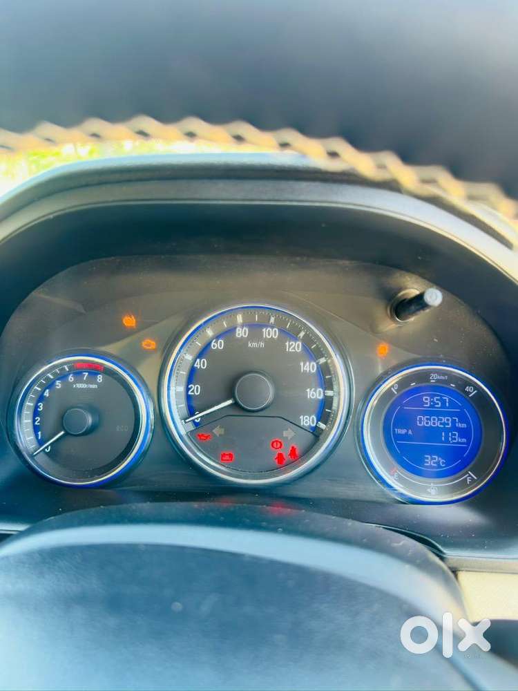 Honda Amaze 2016 Petrol Well Maintained