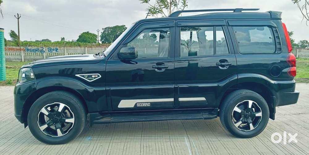 Mahindra Scorpio S11 Mt 7s, 2025, Diesel