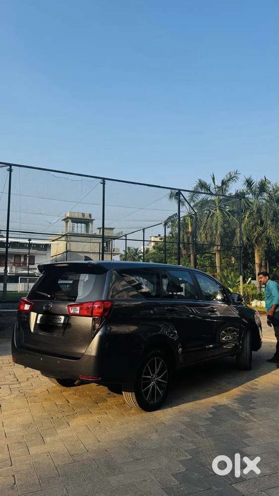 Toyota Innova Crysta 2.8 Gx At 7 Str, 2016, Diesel