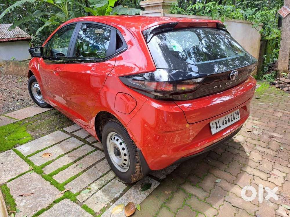 Tata Altroz 1.2 Xe, 2021, Petrol