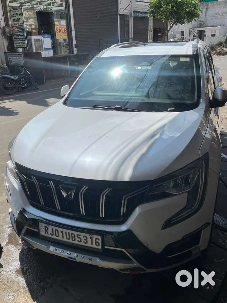 Mahindra Xuv700l 2024 Diesel 30000 Km Driven