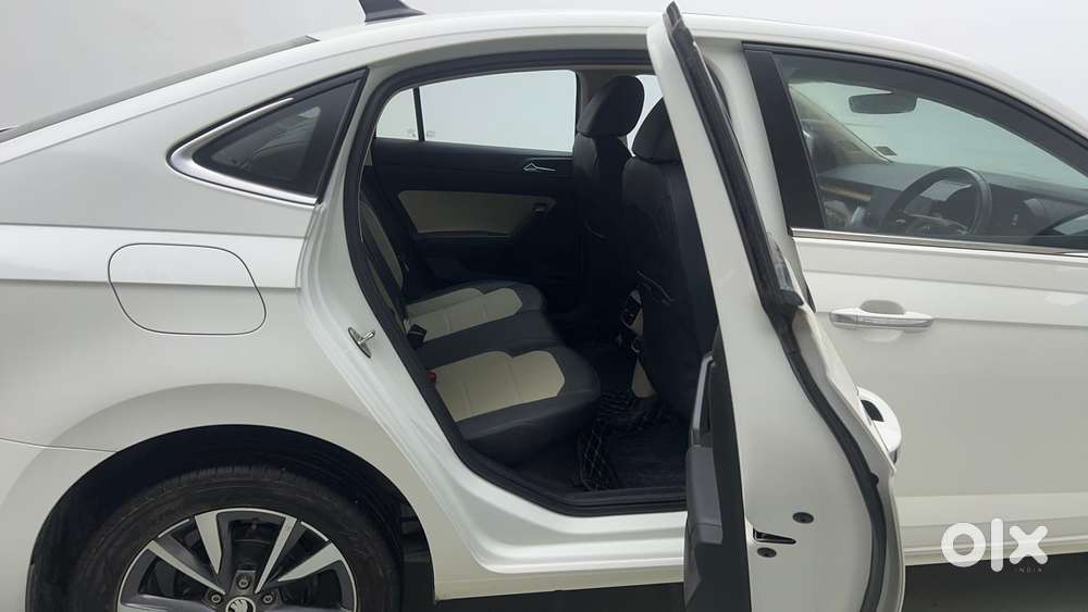 Skoda Slavia Style 1.5l Tsi Dsg, 2023, Petrol