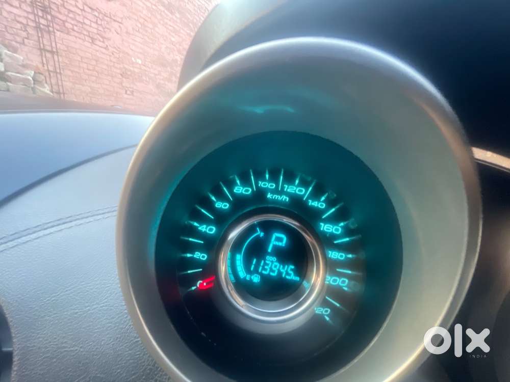 Mahindra Top Variant Automatic Drive Push Button Start