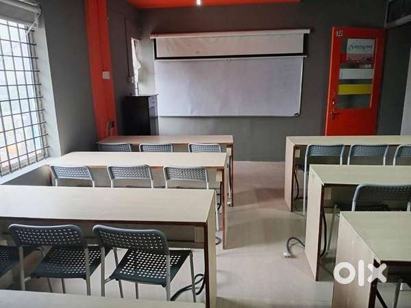 TRAINING ROOM