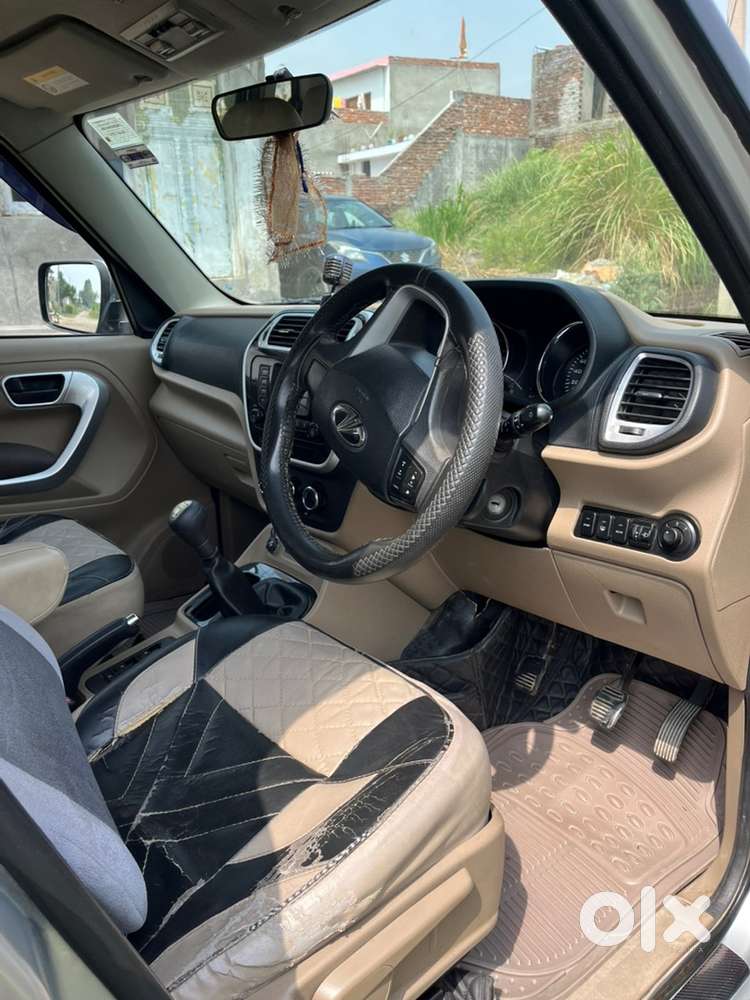 Mahindra Tuv 300 2017 Model