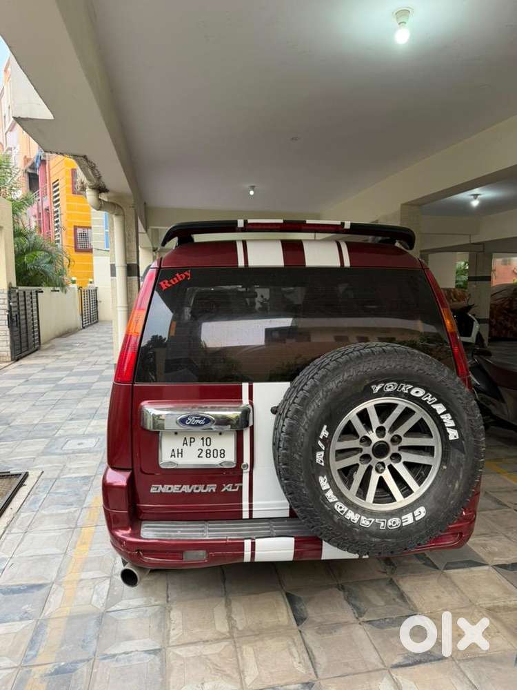 Fully Modified Ford Endeavour 2006