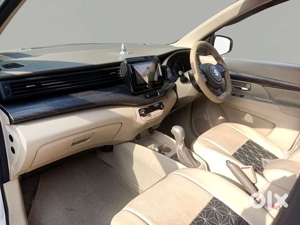 Maruti Suzuki Ertiga Zxi At, 2022, Petrol