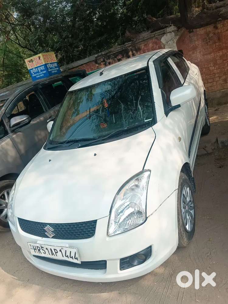 Urgent Sale Karni Hai Lene Wale Bno