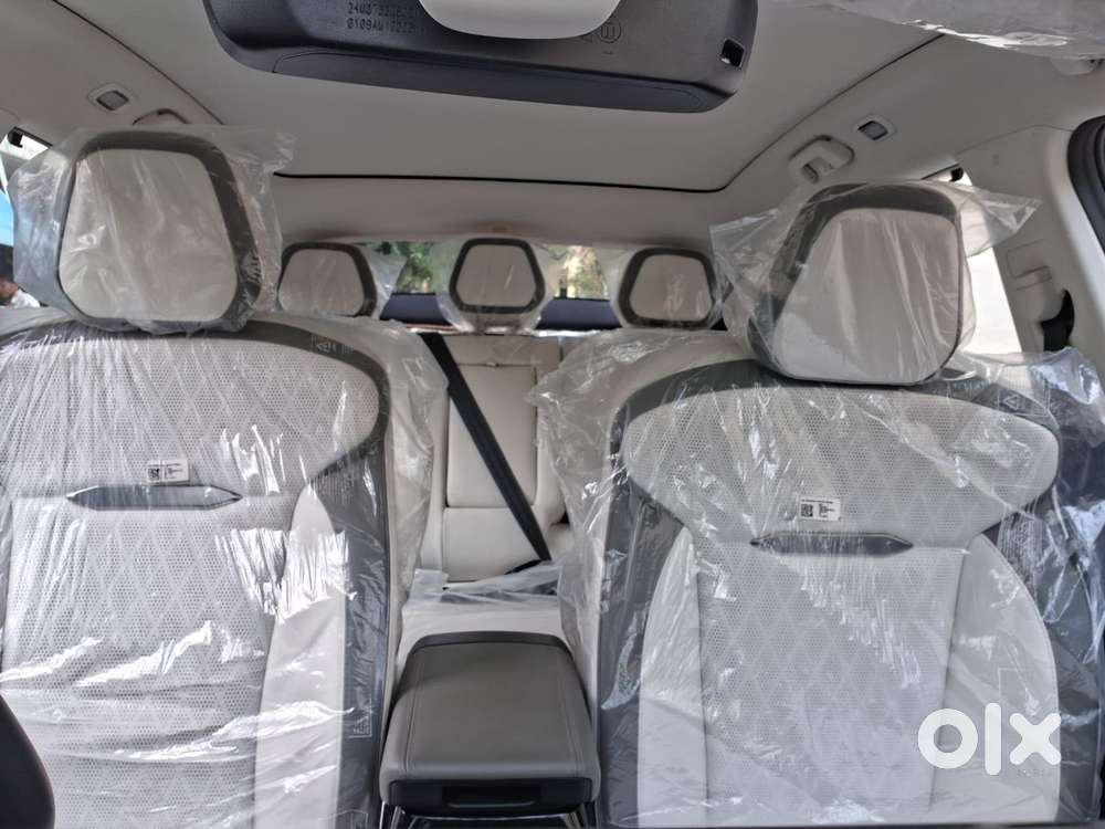 Mahindra Xev 9e Pack Three (top Model), 2025, Electric