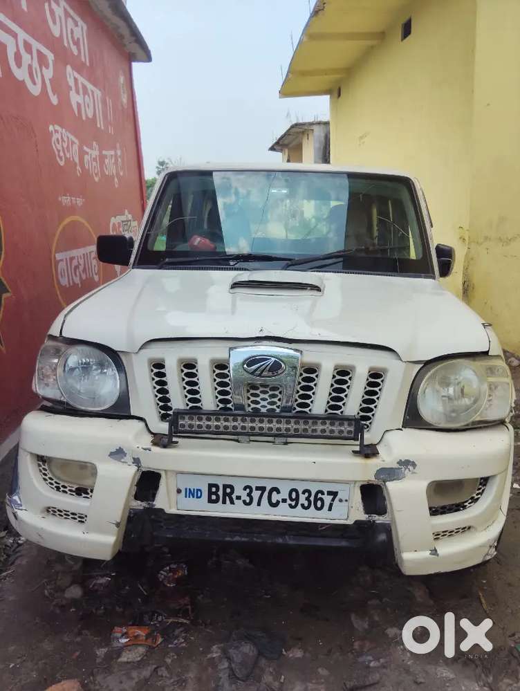 Mahindra Scorpio  2005