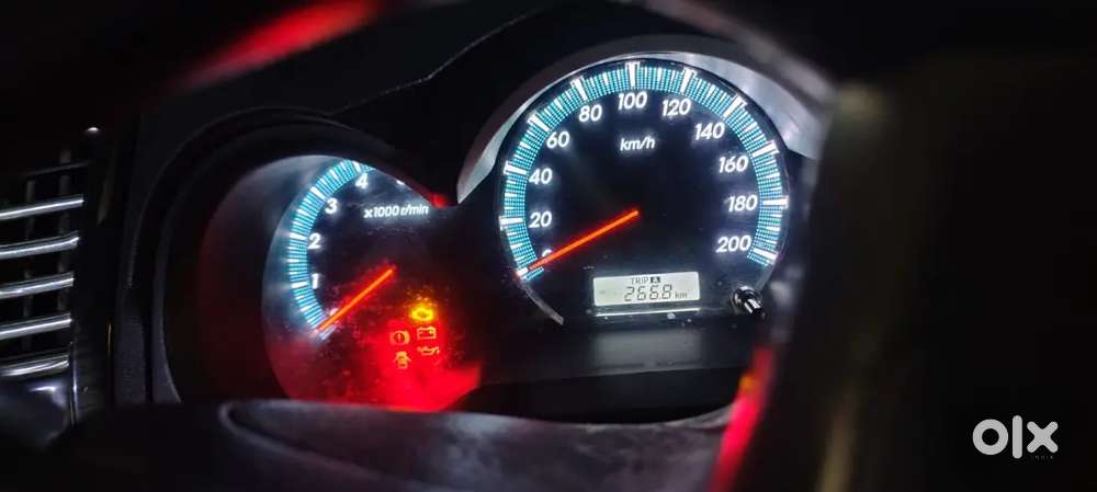 Toyota Fortuner Legender 2014 Diesel 220000 Km Driven