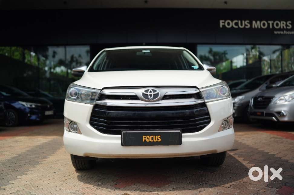 Toyota Innova Crysta 2.8z Automatic, 2017, Diesel