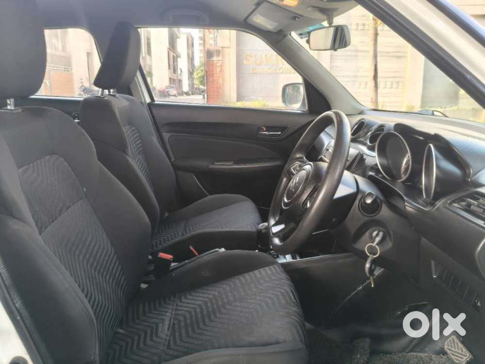 Maruti Suzuki Swift Amt Vxi, 2020, Petrol