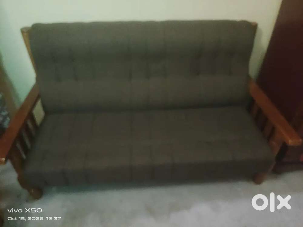 Sofa selling