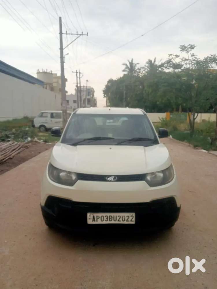 Mahindra Kuv 100 20016