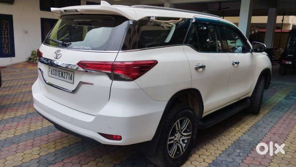 Toyota Fortuner [2021-ongoing] 2.8 2wd Diesel Mt, 2020, Diesel