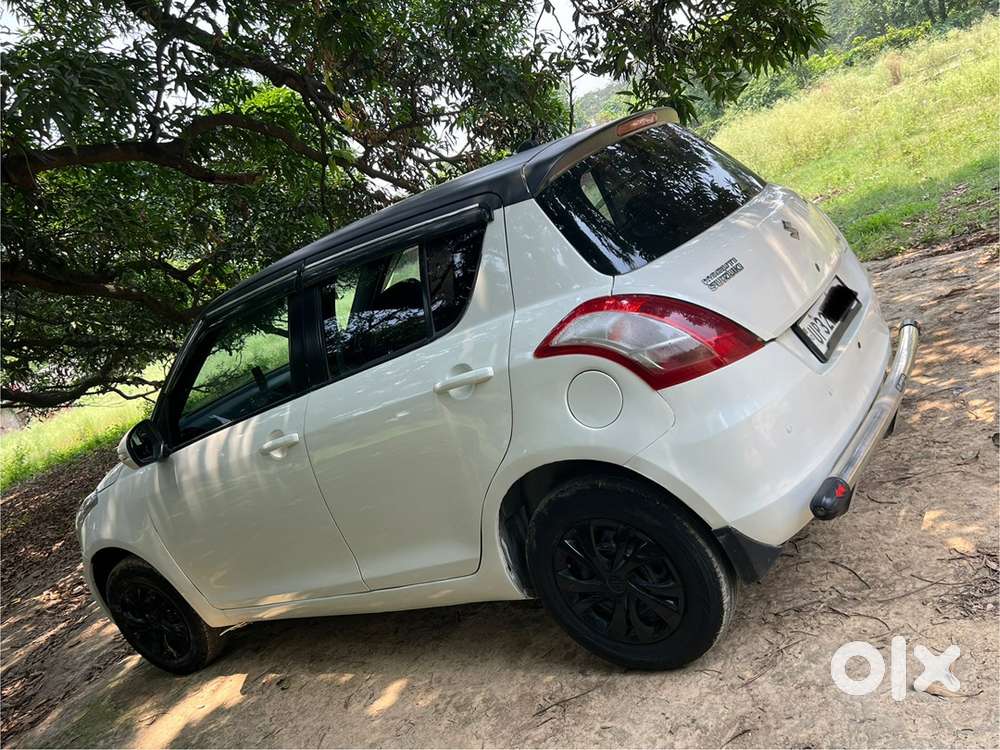 Maruti Suzuki Swift 2017 Diesel 130000 Km Driven