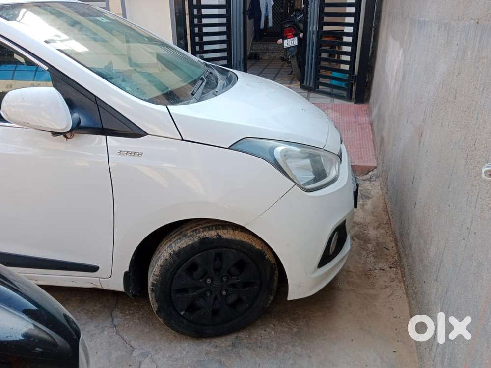 Hyundai Xcent 2016 Diesel 120000 Km Driven