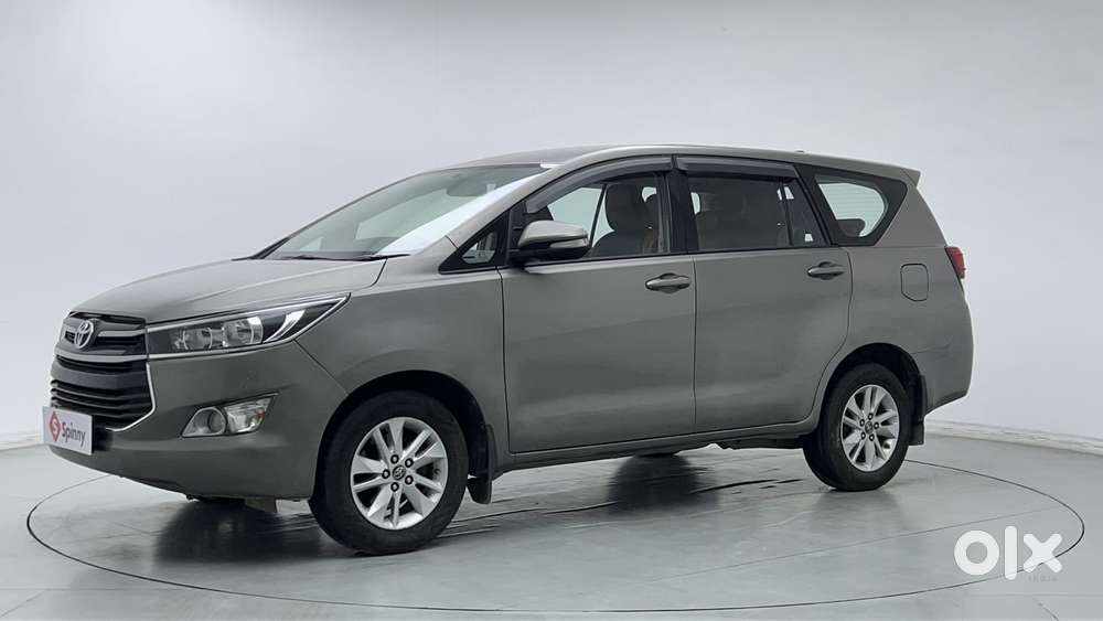 Toyota Innova Crysta 2.4 G Mt 8s, 2016, Diesel